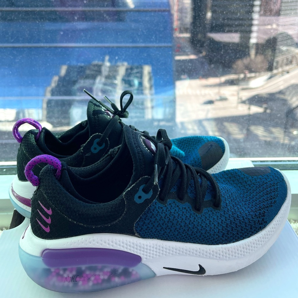 NIKE Joyride Run Flyknit Black Vivid Purple (Women's)